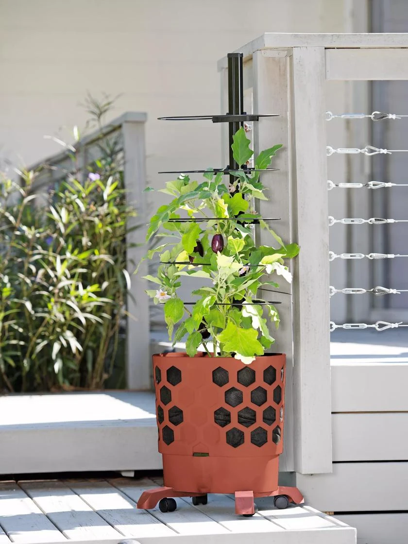 Gardener's RevolutionĀ® Tomato Planter - Image 3
